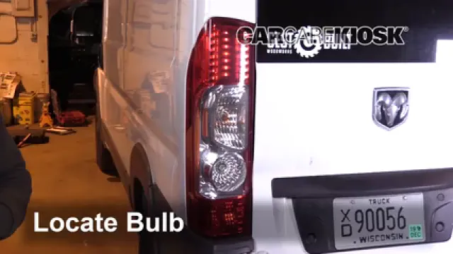 2016 Ram ProMaster 1500 3.6L V6 FlexFuel Éclairage Feux de marche arrière (remplacer une ampoule)